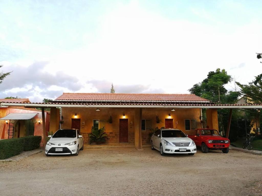 Villa Tuscany Country Resort Suan Phueng Εξωτερικό φωτογραφία